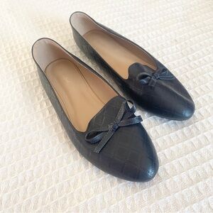 VenusCelia dark blue bow loafer flats size 10